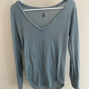 Blue Me to We slouchy long sleeve size M